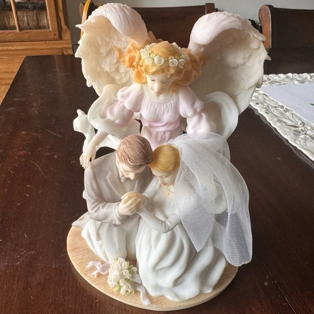 Seraphim Heaven on Earth ETERNAL LOVE WEDDING ANGEL Figurine bride & groom
